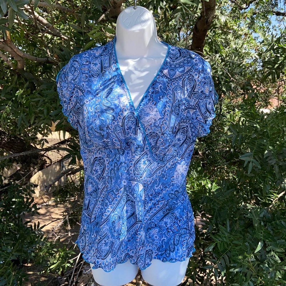Paisley bypass cap sleeves fitted top